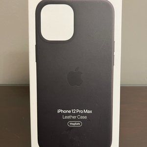 Apple iPhone 12 Pro Max Leather Case with MagSafe - Black.
